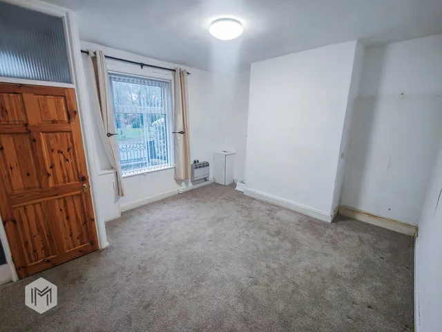 Photo 2 — Greenleach Lane, Worsley, Manchester, M28 2RS
