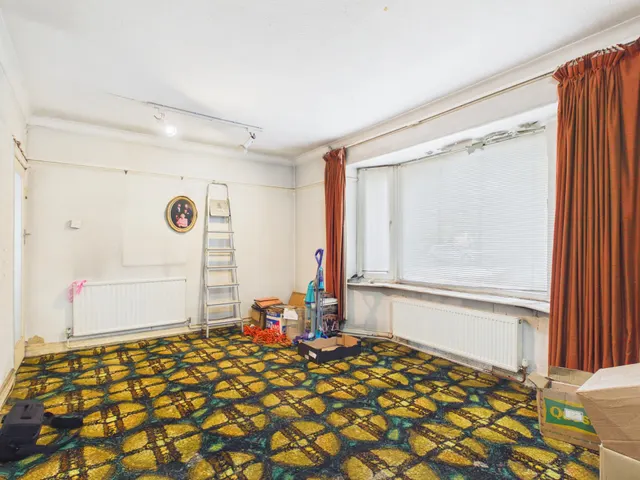 Rhiwbina Hill, Rhiwbina, CF14, photo 3