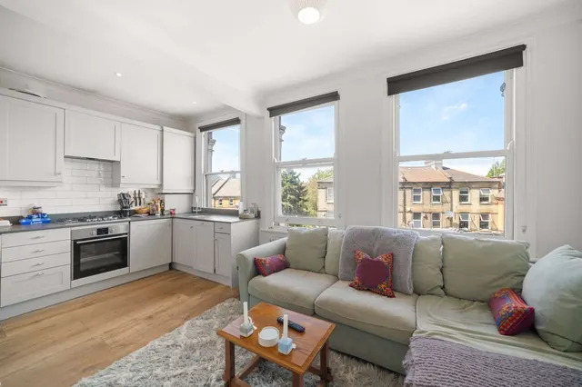 East Hill, London, SW18 2QE, photo 1