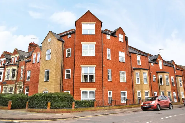 Abington Grove, Northampton, NN1 4QU, photo 1