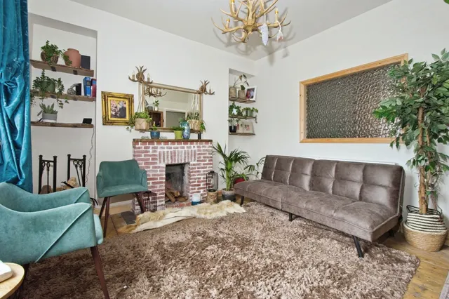 Photo 3 — Woodland Road, Tylorstown, Ferndale
