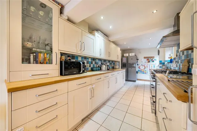 York Close, Bicester, OX26, photo 2
