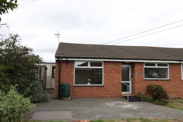 Palmer Drive, Lutterworth, LE17, photo 1
