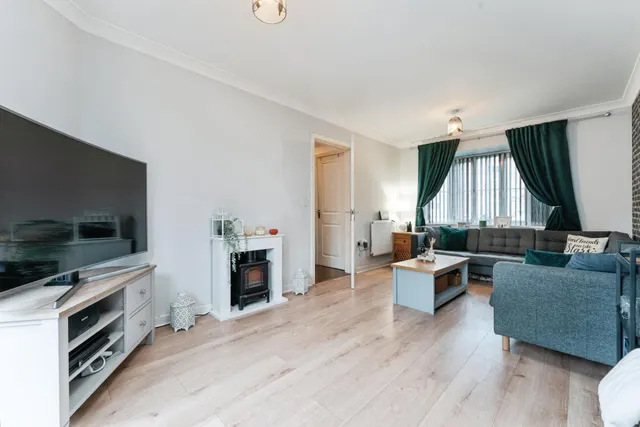 Cottier Drive, Ely, CB6, photo 3