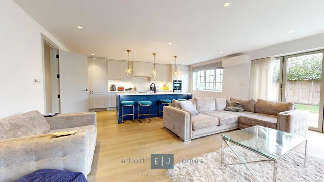 Beechview Drive, Waltham Abbey, EN9, photo 2