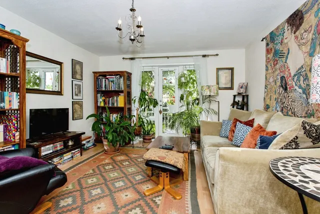 Robert Jennings Close, Cambridge, Cambridgeshire, CB4, photo 1