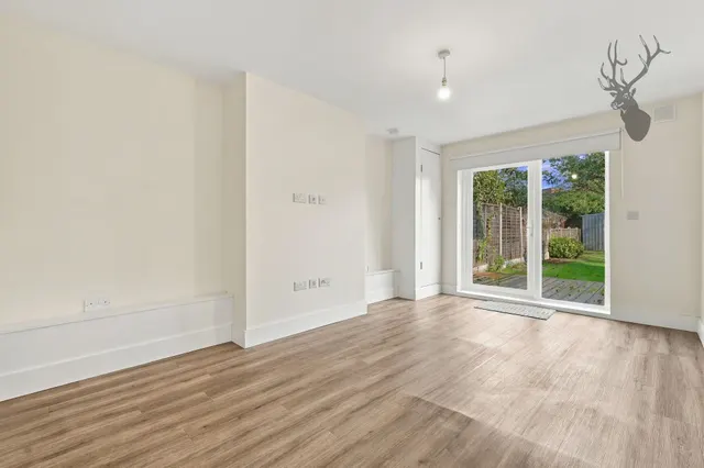 Broomfield Avenue, Loughton, IG10, photo 2