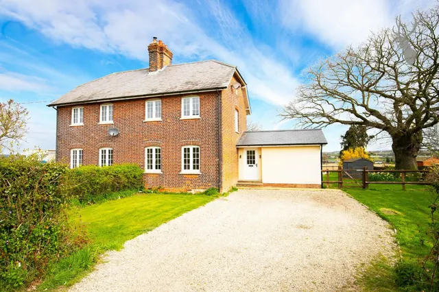 Stapleford Road, Stapleford Tawney, RM4, photo 1
