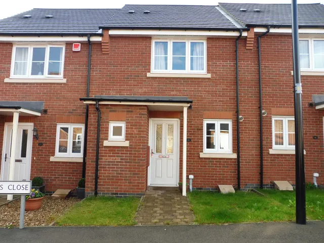 Becks Close, Birstall, LE4, photo 1