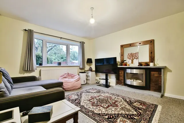 Photo 2 — Drake Road, Broadheath, Altrincham, WA14