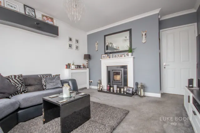 Merafield Drive, Plympton, PL7, photo 2