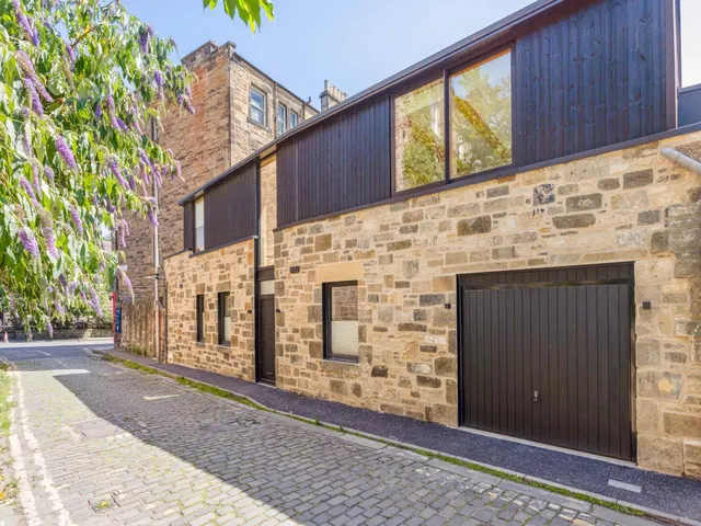 Inverleith Terrace Lane, Inverleith, Edinburgh, EH3 5NP, photo 1