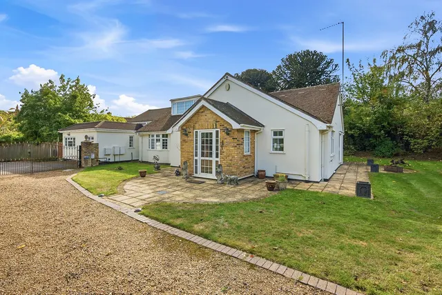 Cheapside Lane, Denham, UB9, photo 1
