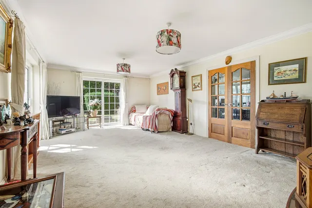 Cheapside Lane, Denham, UB9, photo 2