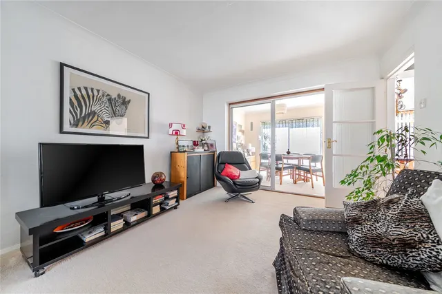 Photo 3 — Durrant Way, Farnborough Village, BR6
