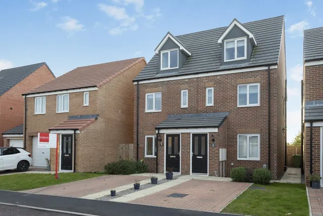 Seville Lane, Chilton Moor, Houghton Le Spring, Tyne and Wear, DH4, photo 1