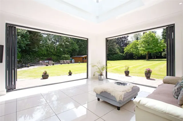 Photo 3 — Nethern Court Road, Woldingham, Caterham, Surrey, CR3 7EF