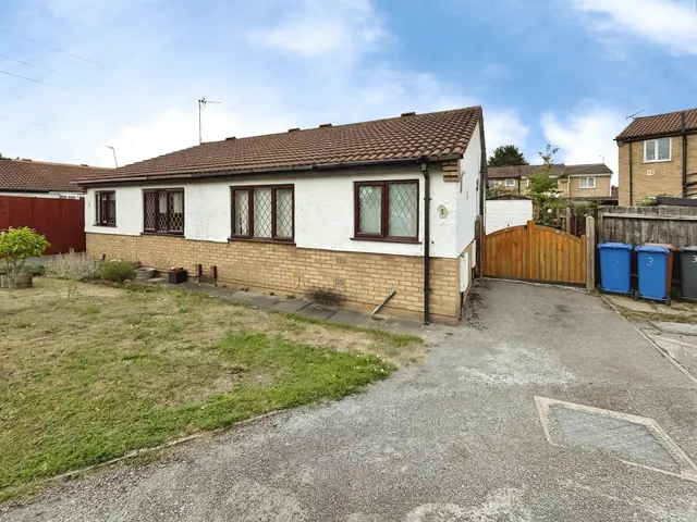 Cheverton Close, Alvaston, Derby, photo 1