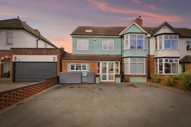 Worcester Road, Hagley, DY9, photo 1
