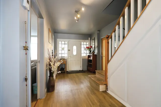 Worcester Road, Hagley, DY9, photo 2