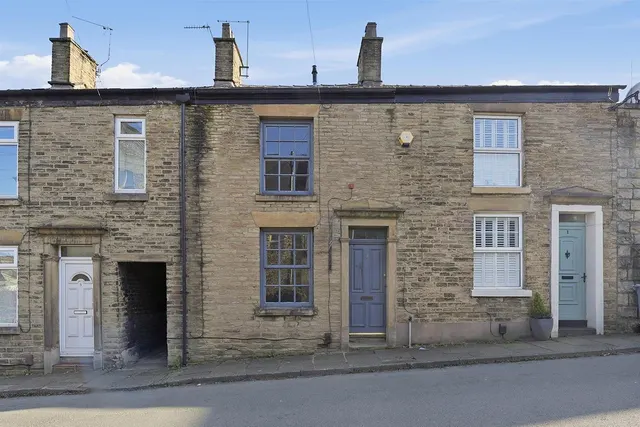 Adlington Road, Bollington, photo 1