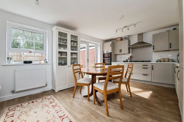 Moore Drive, Tiverton, EX16, photo 2