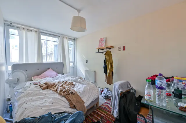 Photo 2 — Flat 6 Fontenelle, Sceaux Gardens, London