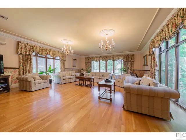 Knighton Grange Road, Leicester, LE2, photo 2