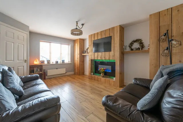 Tithe Court, Yeovil, BA20, photo 1