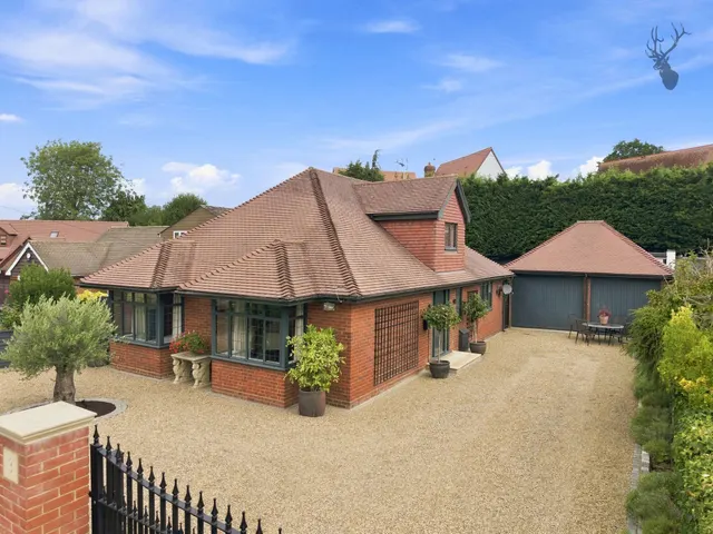 Homefield Close, Epping, CM16, photo 1