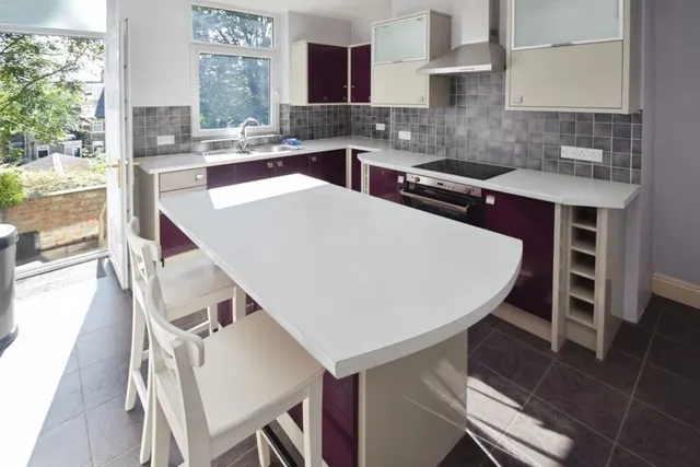 Shipley, Bradford, BD18, photo 2