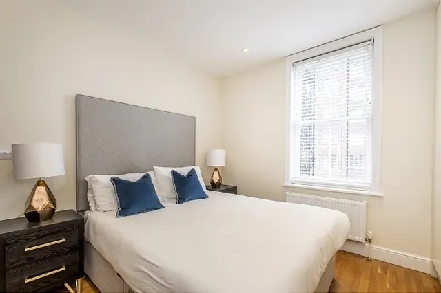 King Street, Lond, W6, photo 1