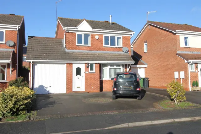 Ensall Drive, Stourbridge, photo 1