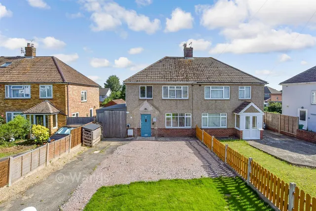 Heathside Avenue, Coxheath, ME17, photo 1