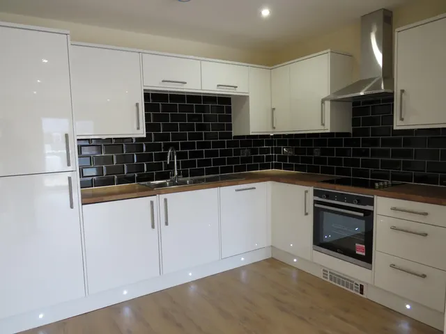 Fitzalan Road, Sheffield, S13, photo 2