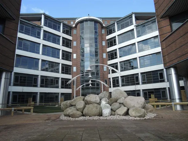 Waterfront West, Brierley Hill, DY5, photo 1