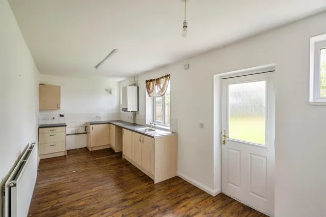 Wolsey Avenue, Intake, DN2, photo 3