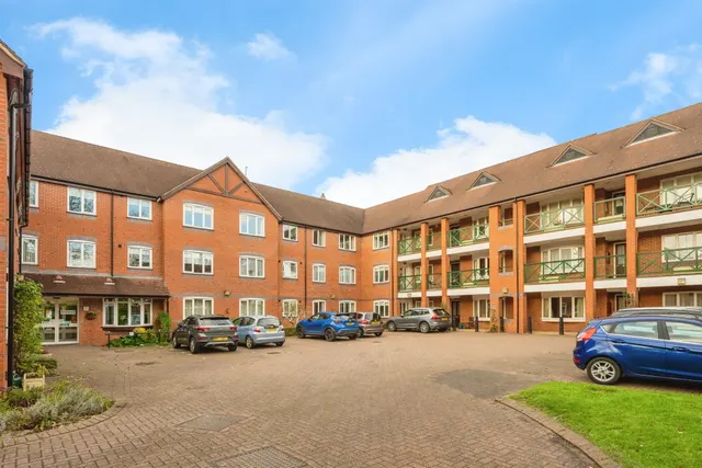 Deerhurst Court, Solihull, B91, photo 1