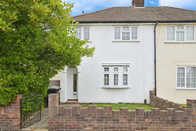 Wharf Road, Broxbourne, photo 1