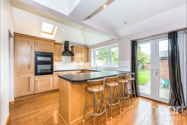 Shinfield Rise, Reading, RG2, photo 2