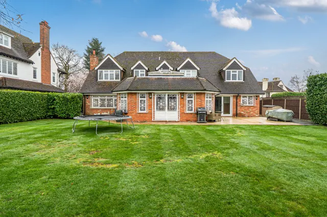 Photo 2 — Bulstrode Way, Gerrards Cross, SL9