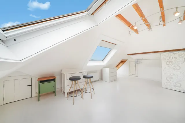 Drayton Bridge Road, London, W7, photo 3