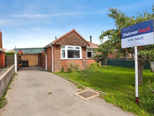 Birchwood Road, Poole, BH16, photo 1