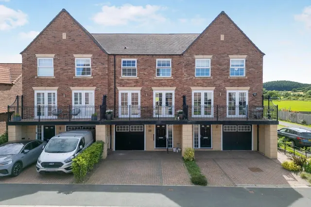 Smithy Close, Pannal, HG3, photo 1
