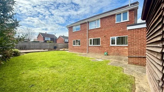 Photo 2 — Waterside Close, Bourne, PE10