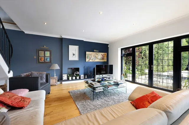 Bull Lane, Gerrards Cross, SL9, photo 2