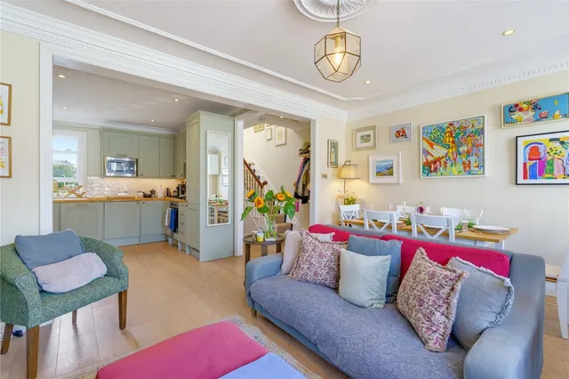Marmion Road, London, SW11, photo 2