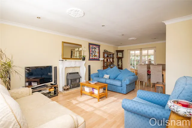 Photo 2 — Churchfields Gardens, Bromsgrove, Worcestershire, B61 8DP