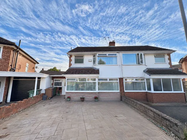 Nursery Close, Prenton, CH43, photo 1