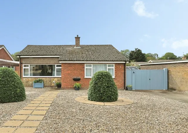 Longfields, Swaffham, photo 1